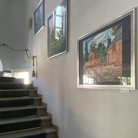 מלון Am Theater 3*