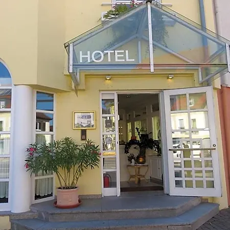 Am Theater 3* Schwetzingen